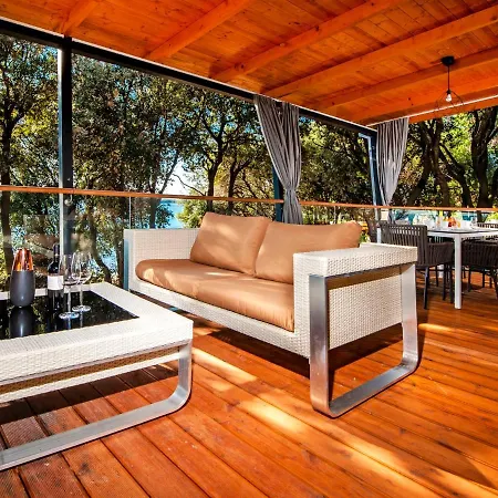 Mobilhome By Interhome בית נופש באלה